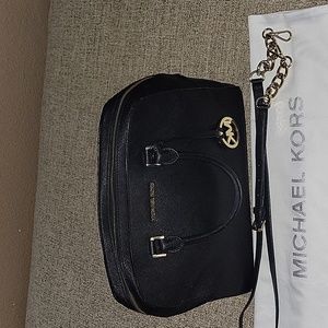 MICHAEL KORS LARGE JET SET SAFFIANO LEATHER CROSSBODY GREAT CONDITION